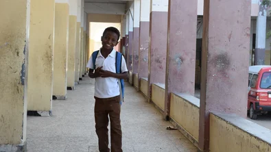 CH1510142-Mohammed-11-in-his-school-Aden-Yemen.JPG