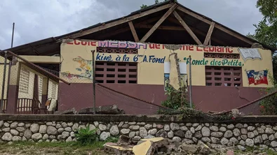 CH1586899.jpg