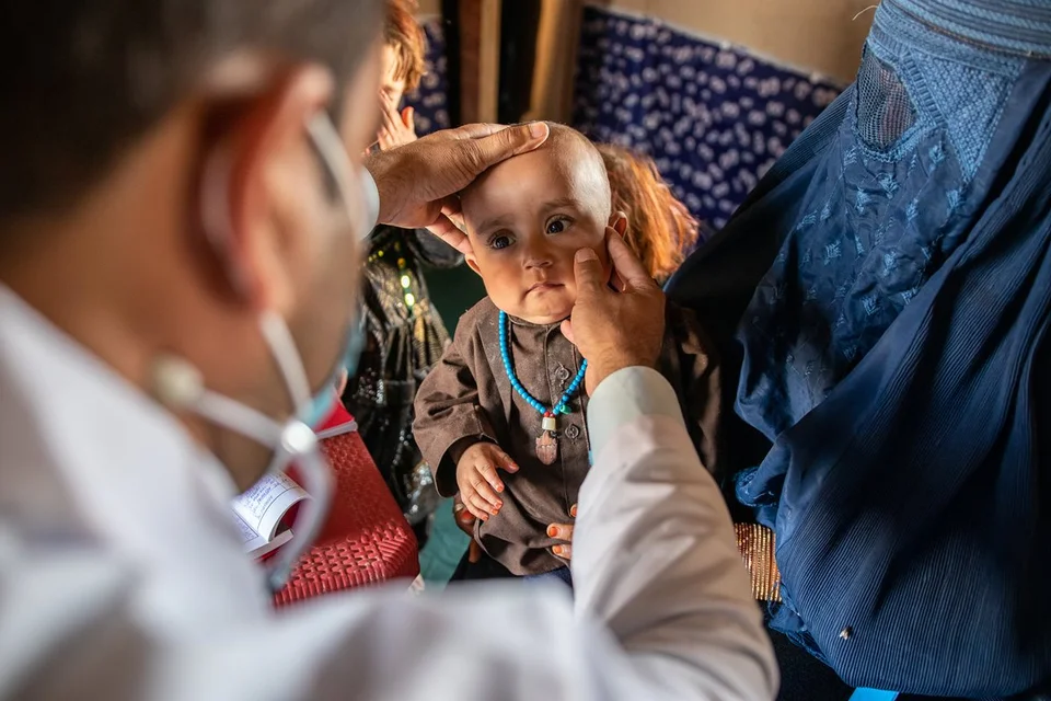 ch1683295-abdul-karim-receives-treatment-for-malnutrition-diarrhoea-at-a-save-the-children-mobile-clinic-in-afghanistan.png