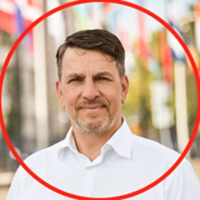 pim-kraan-lr-04_2.png