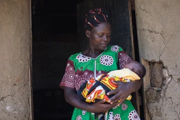 emily-with-newborn-baby-blessing